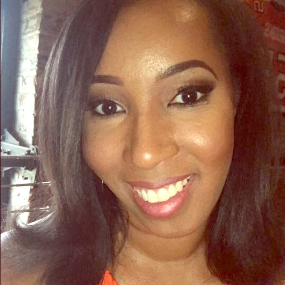 Meet your Posher, Simone